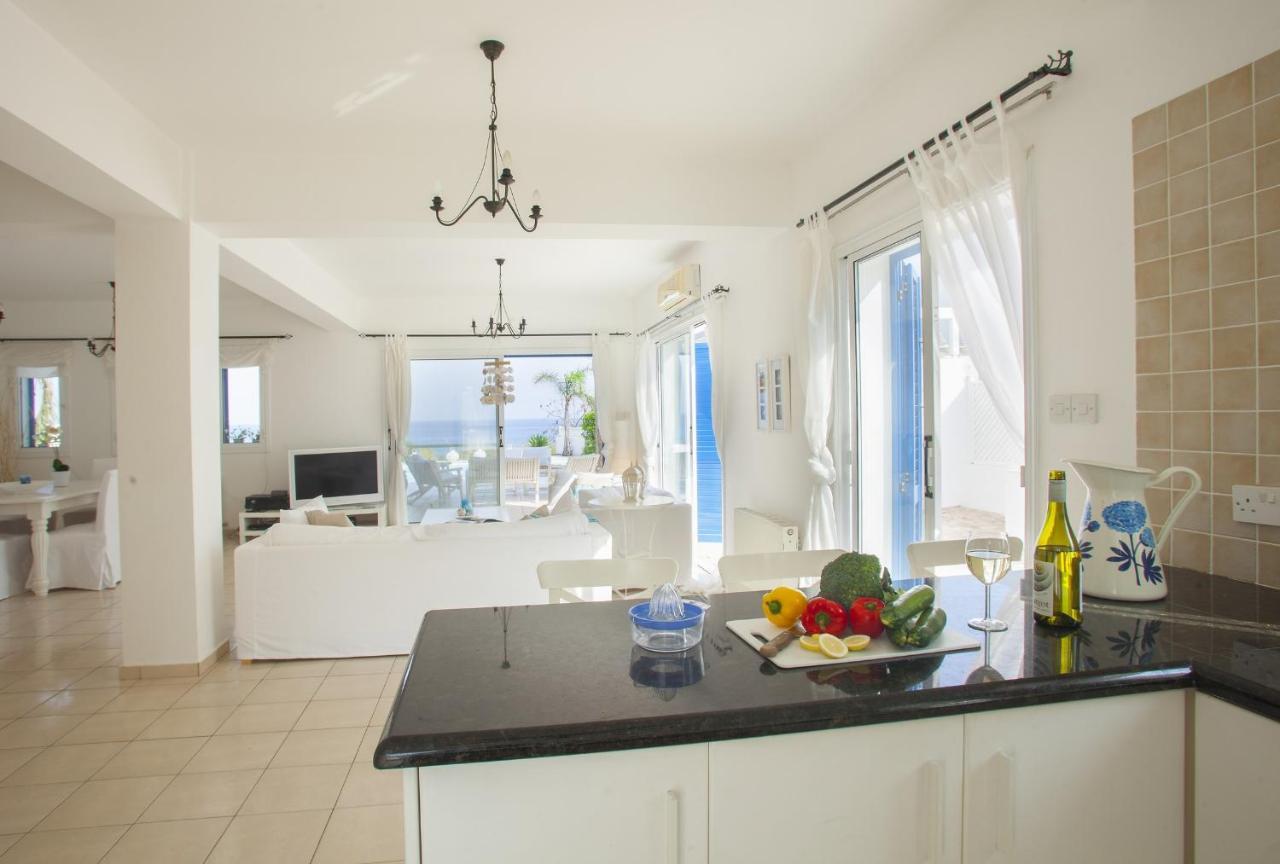 Mimoza Seafront Villa Protaras Exterior foto