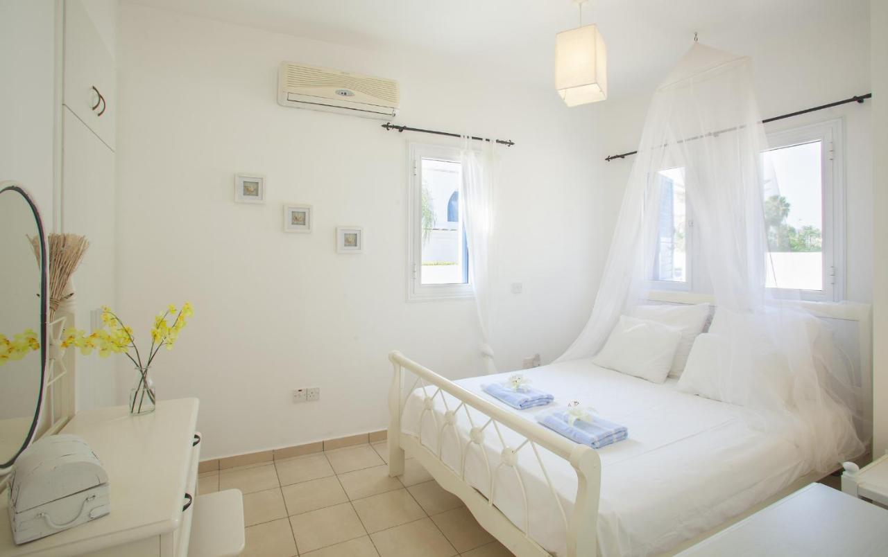 Mimoza Seafront Villa Protaras Exterior foto